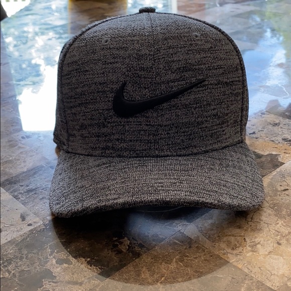 nike buckle hat